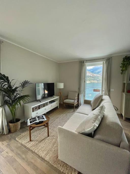 Il Noce Lake View Apartment 레체노 외부 사진