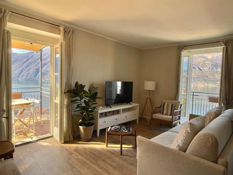Il Noce Lake View Apartment 레체노 외부 사진